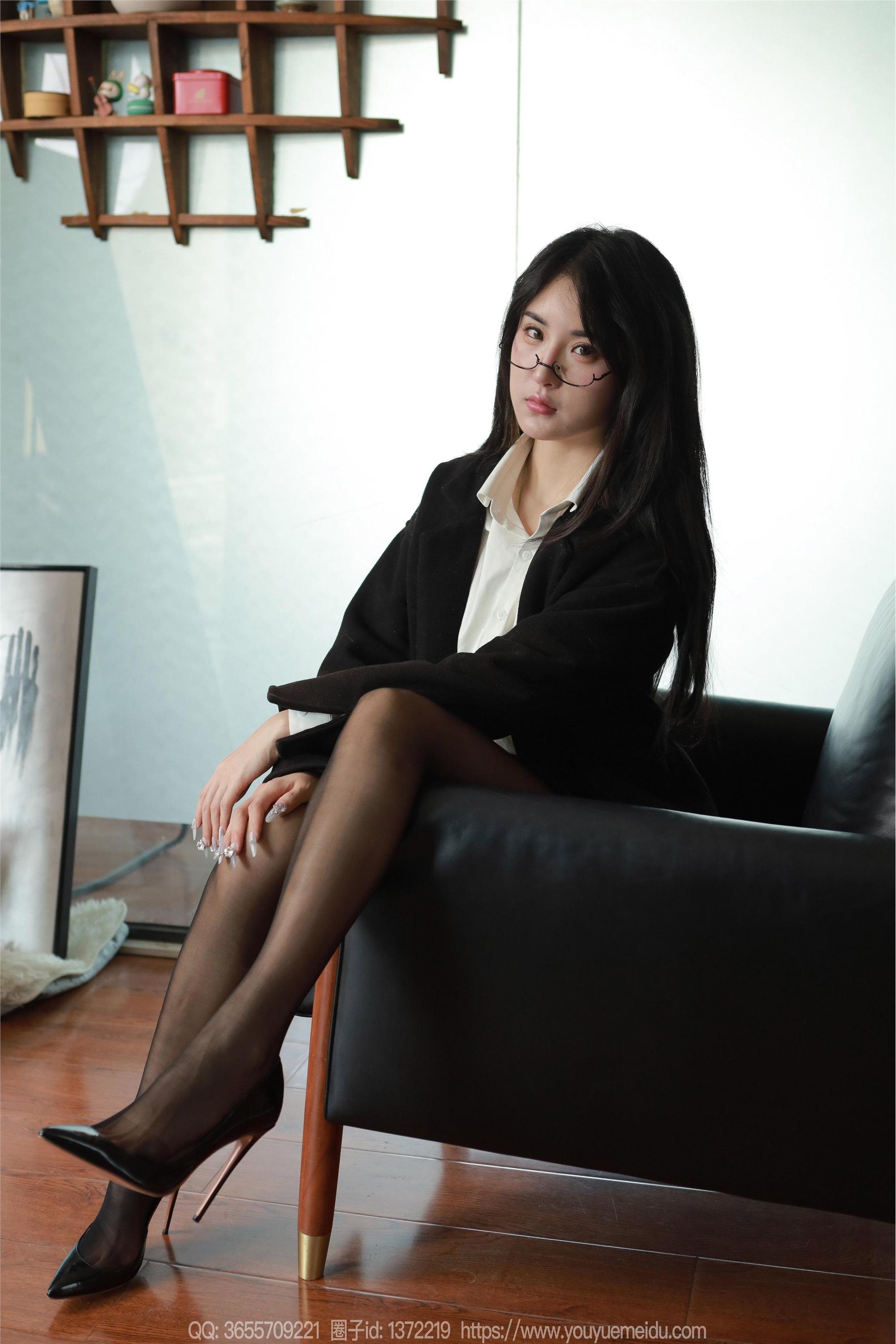 IESS异思趣向  2024.12.24 丝享家 1932 小宝《黑色外套（上）》